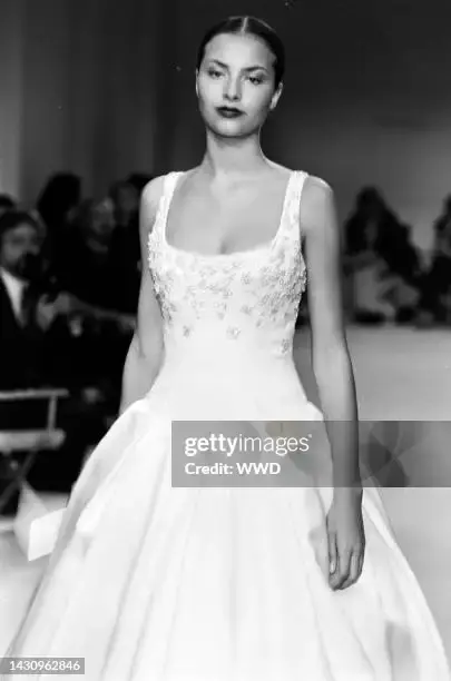 Thumbnail: Runway image of model at 1999 Vera Wang bridal show