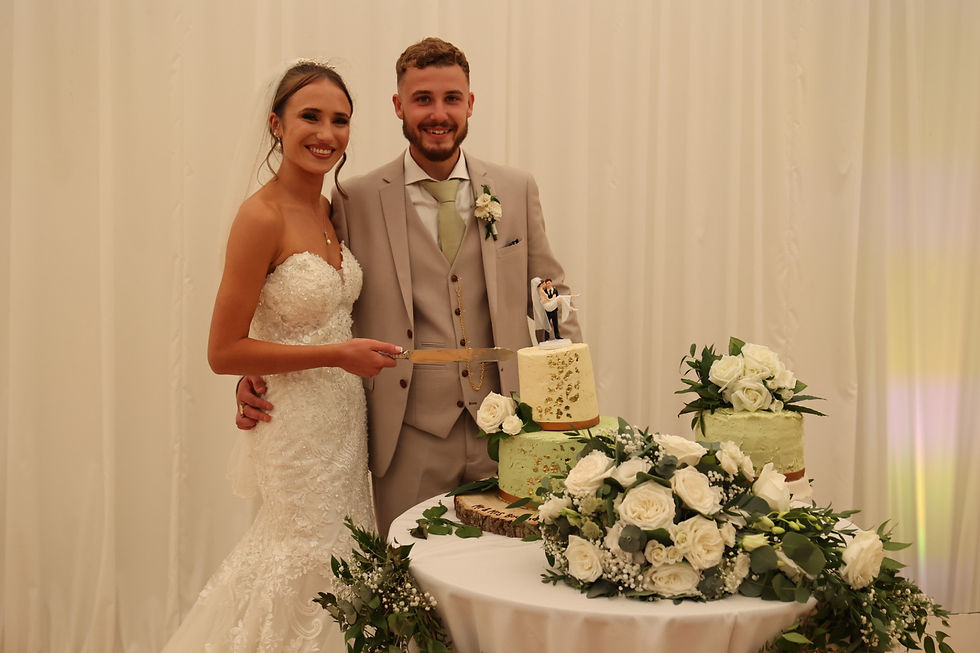 Cake cut...