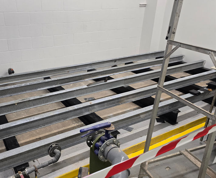 Base levelling steels for water tank.