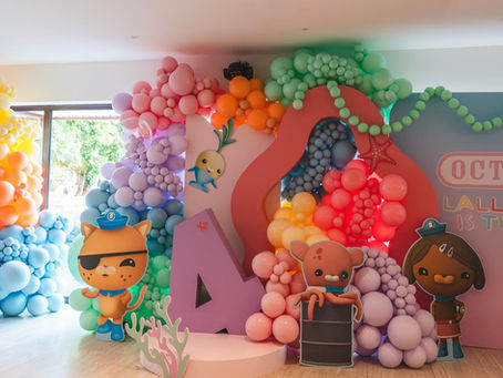 Découvrez les détails qui transforment un anniversaire en réception élégante : ambiance, scénographie, art de recevoir et harmonie visuelle.