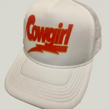 Trucker hat 