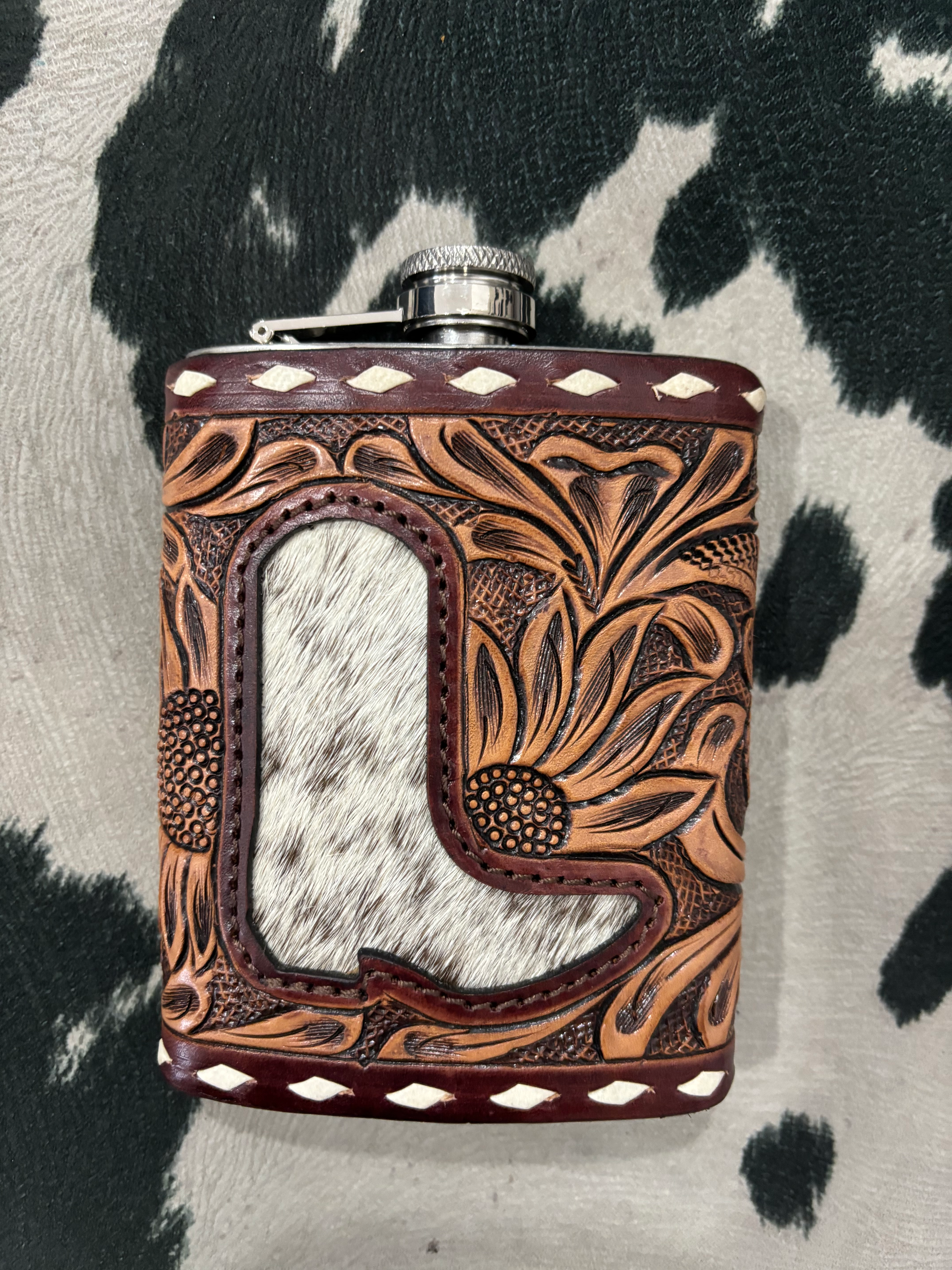 flask 8oz  leather boot, hide