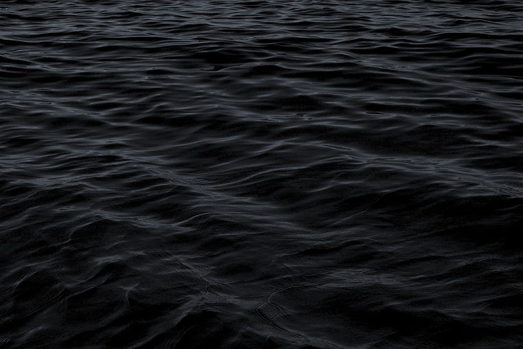 dark-1845685_1280.jpg