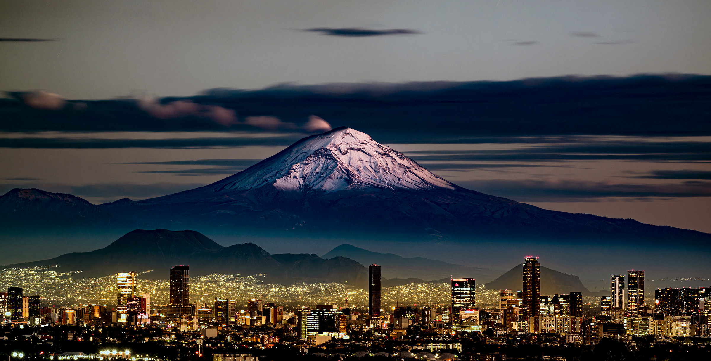 Popocatépetl y Ciudad
