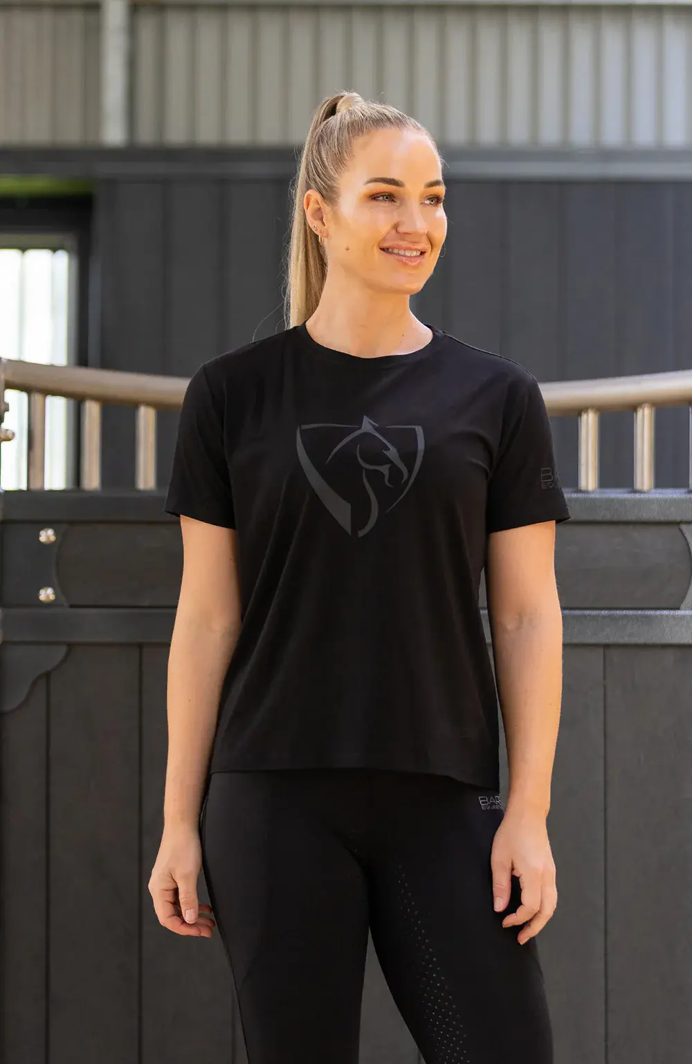 BARE EQUESTRIAN BLACK LOGO T-SHIRT