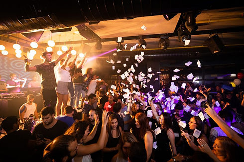 Throw-the-Best-Corporate-Holiday-Party-E
