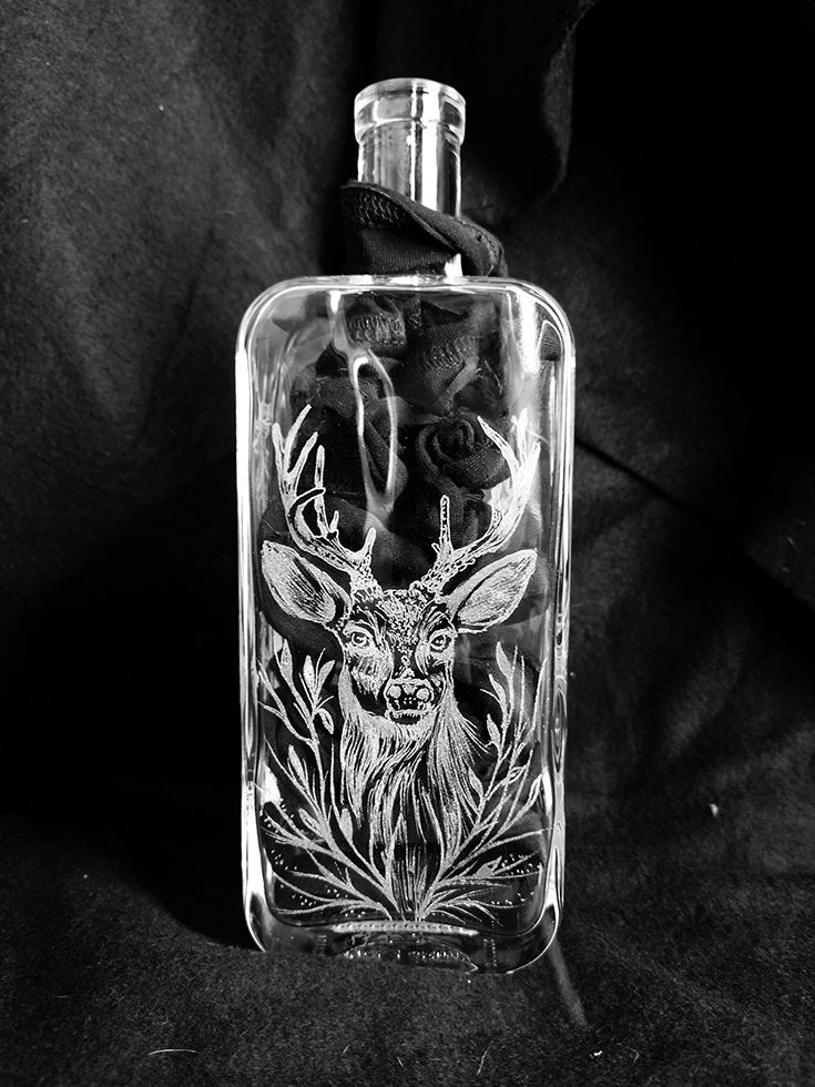 Бутилка с елен 2