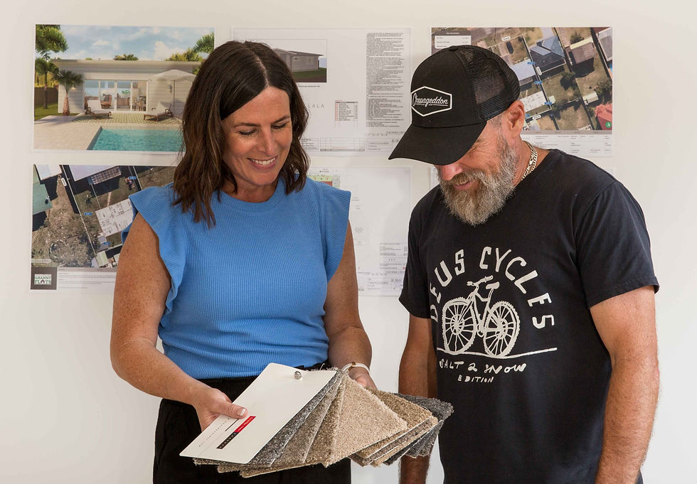 Wollongong granny flat designer with customer