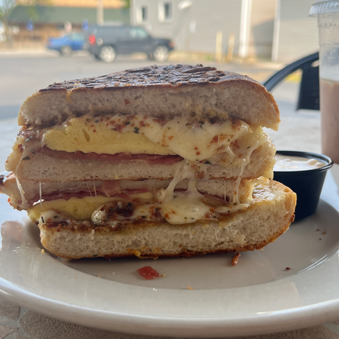 breakfast sandwich mud creek coffee