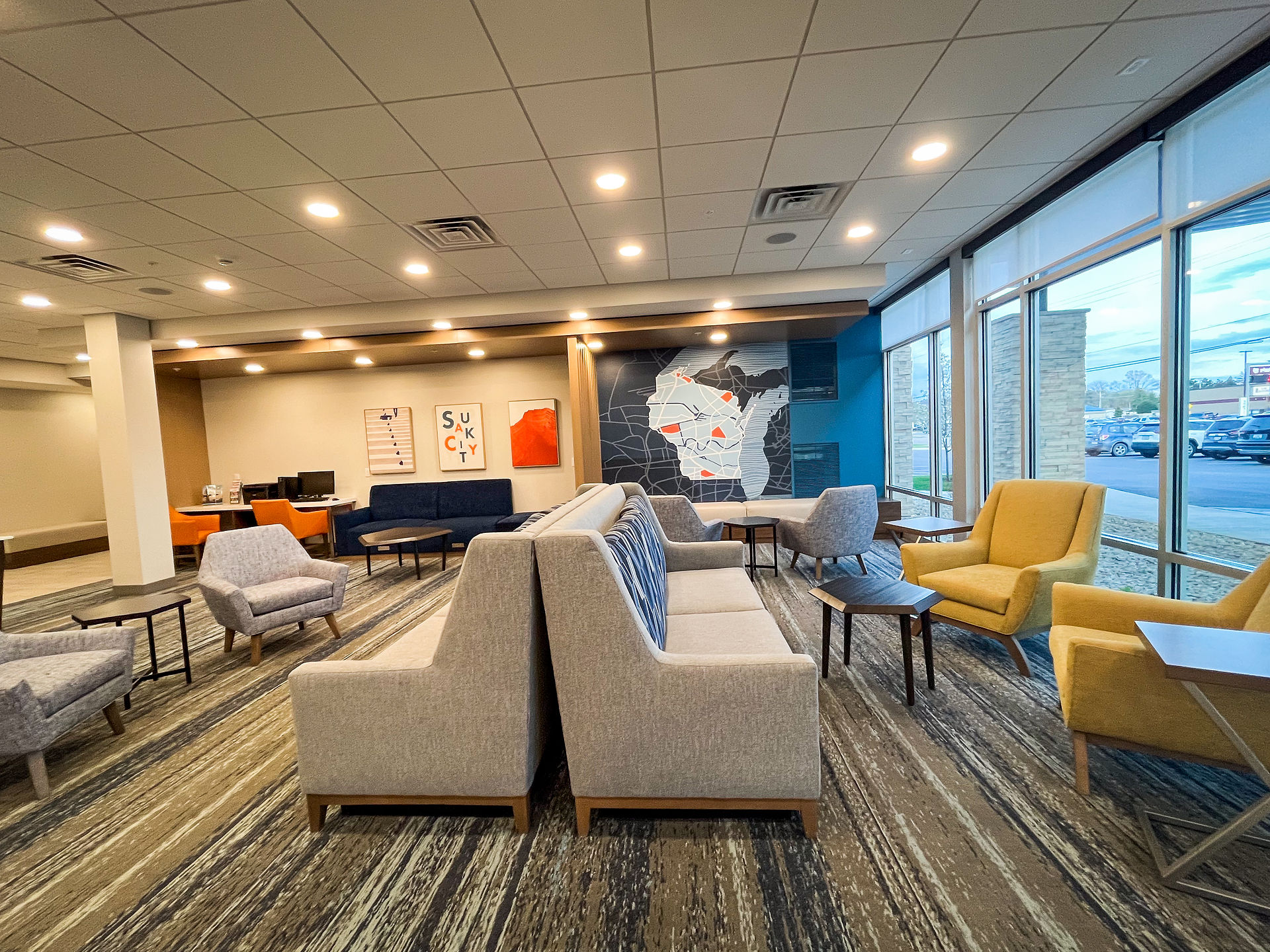 lobby at holiday inn express and suites in sauk city wisconsin