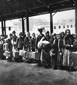 ellis-island.jpg