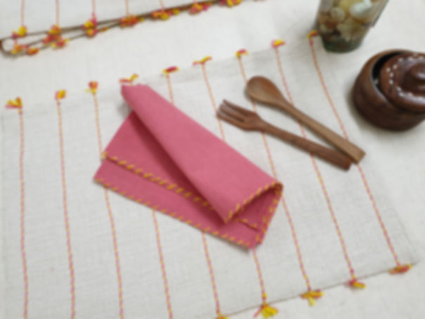 Cotton natural textured Mats n Napkins set