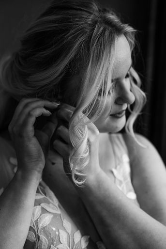 Bridal makeup artist