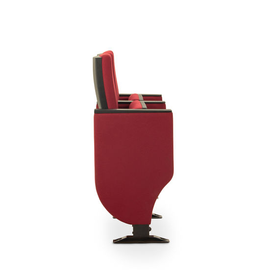 Duas poltronas vermelhas, perfil lateral, design moderno para escritório