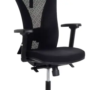 Cadeira giratória preta confortável para escritório