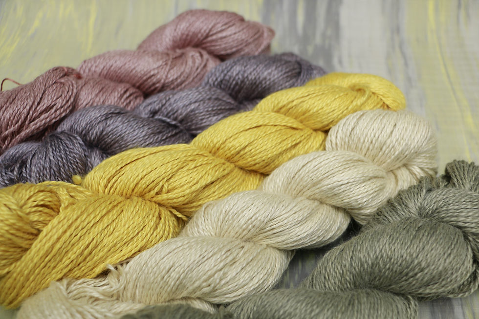 サムネイル： Tokusa iro　Baby Alpaca+Silk+ Linen