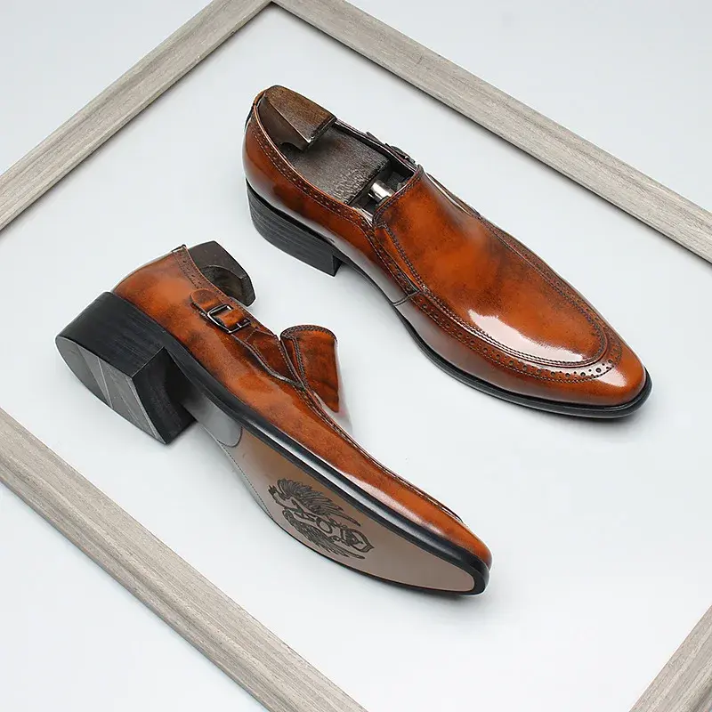 Miniatura: Sapatos masculinos italianos feitos à mão, de couro bovino com fivela