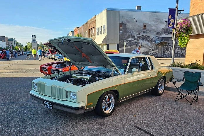 End of Summer Cruisin' Car Show