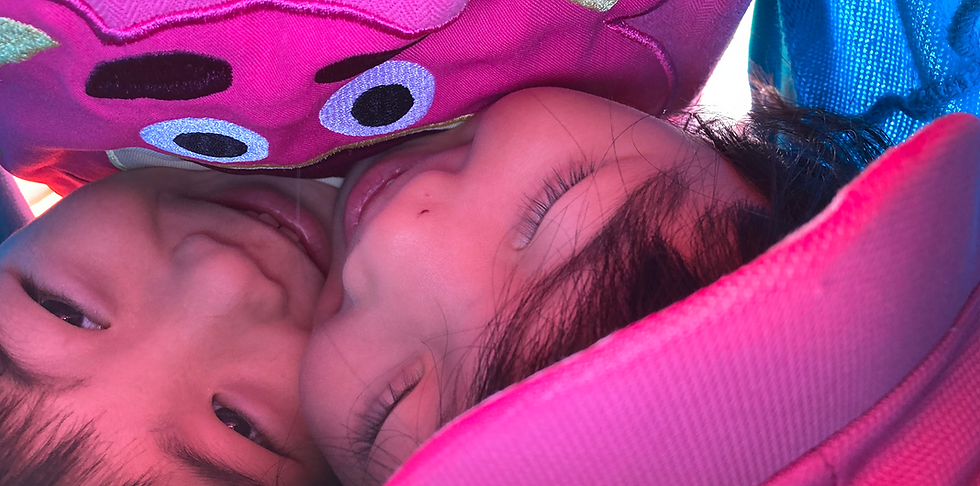 遊ぶ子どもたち