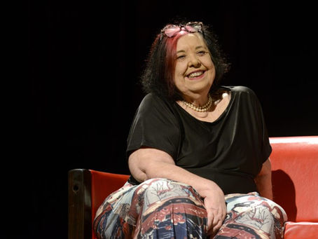 Rosa Magalhães entra para a seleta lista de Doutores Honoris Causa da Uerj