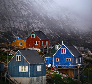 Fog sweeping through Kullorsuaq_edited.p
