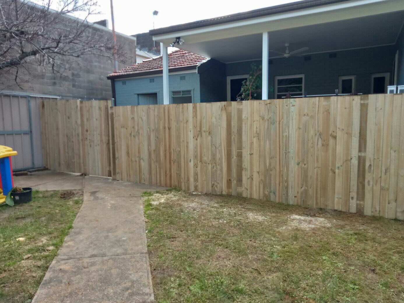 Timber Fencing Timber Fence Price Fencing Contractors Sydney