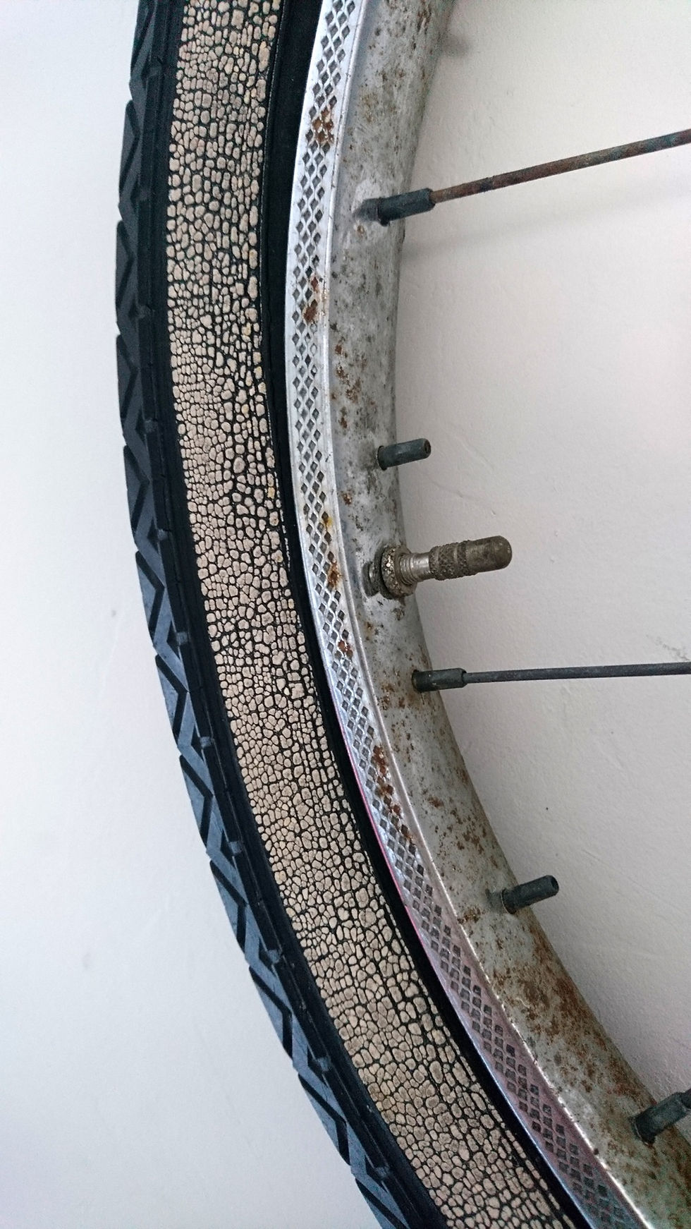 Thumbnail: Bike Wheel Clock