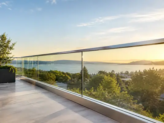 Glass Railings That Stay Safe and Clear Outside