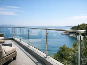 Glass Balcony Railing Systems That Last