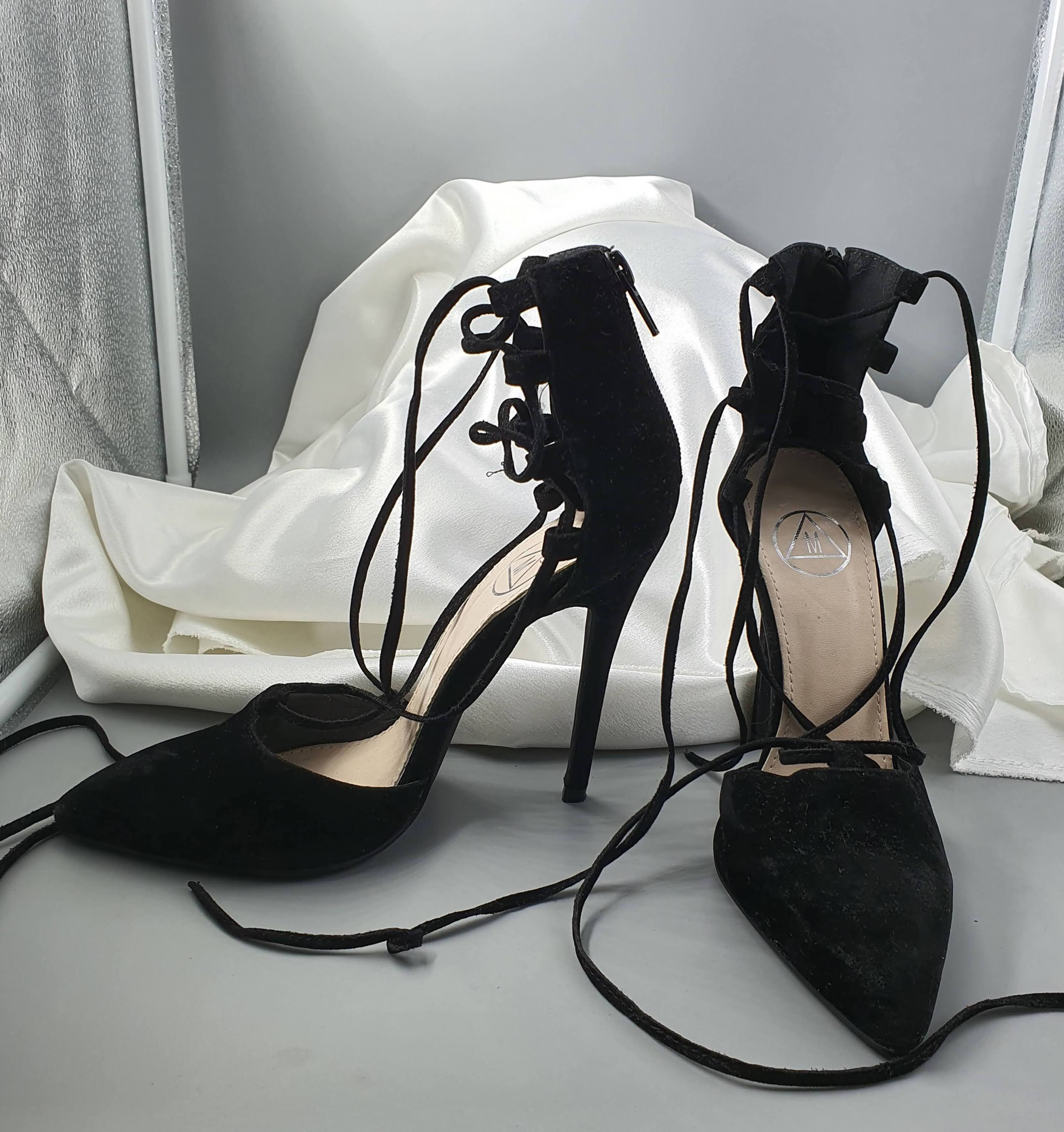Missguided black stiletto's size 5