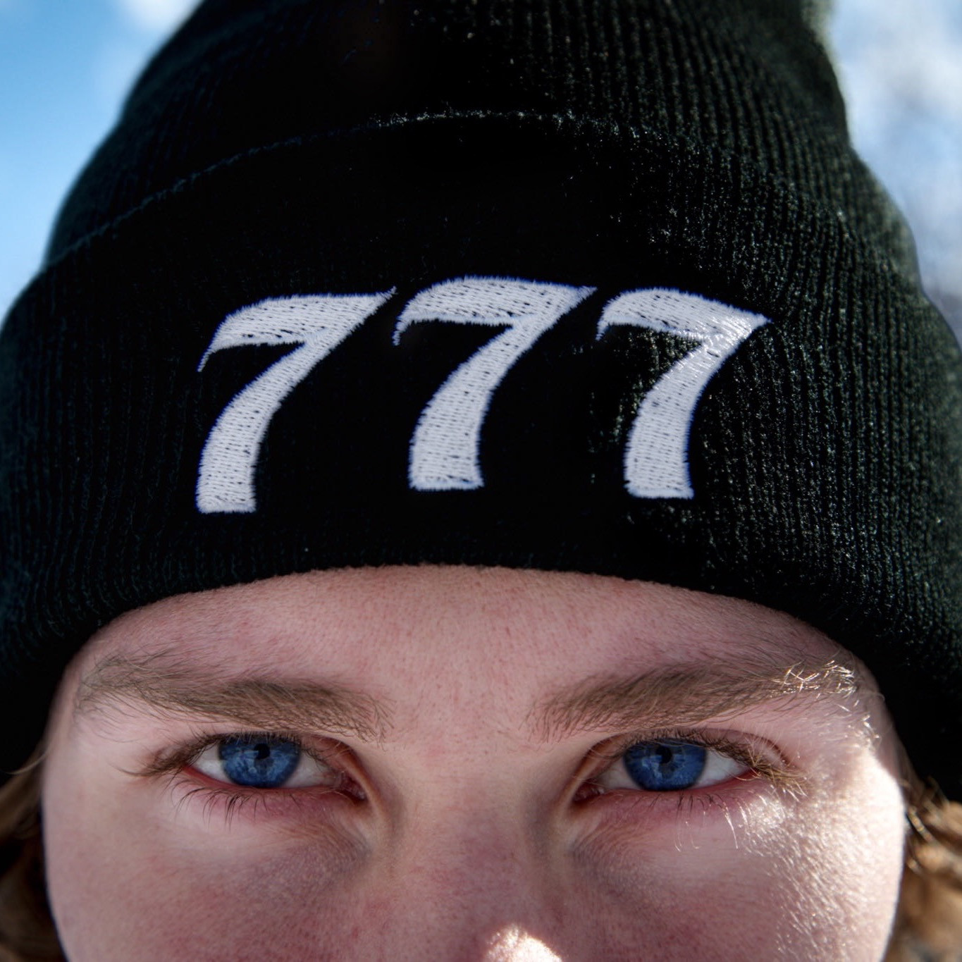 BLACK N WHITE BEANIE