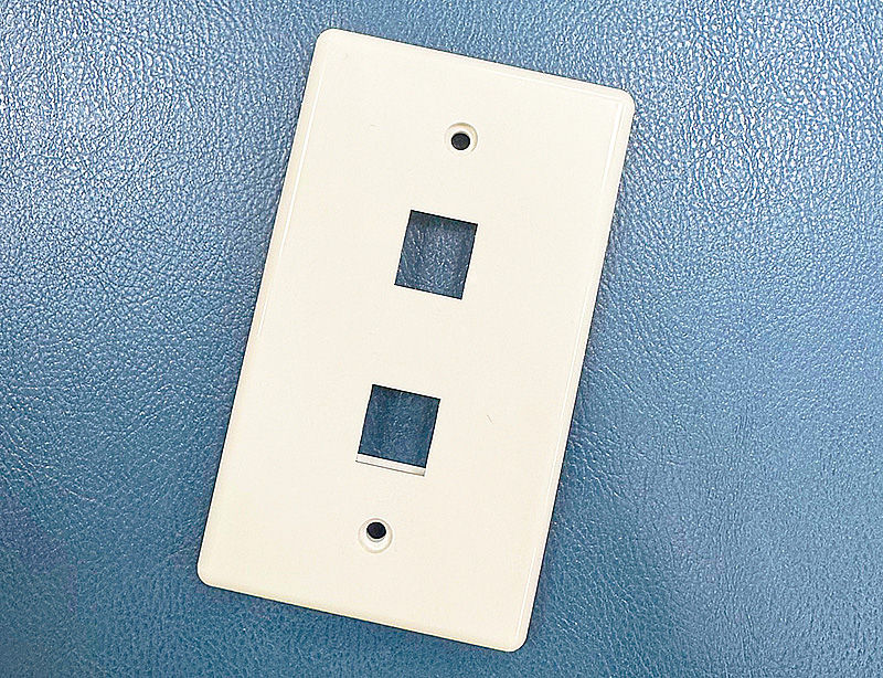 2 Ports US Style Wall Plate Vertical Type- Concise Design