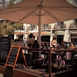 Os benefícios ocultos da emigração: por que precisamos sair da nossa "aldeia"?