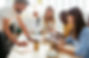 Managers travaillant ensemble