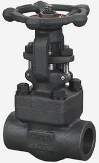 Gate Valves
Forged and Cast execution Wedge Gate, Outside Screw & Yoke, Bolted, Welded
and Pressure Sealed Bonnet.
Manufactured in accordance with API 602, API 606, API 600, BS5352, BS1414
ISO 15761, ISO 10434, ASME B16.34, MSS SP 144.
Sizes: 1⁄2” - 36”
Ratings: 150# – 2500#
Connections: Socket and Butt weld, NPT/ BSP, Flanged ANSI RF/ RTJ.
Materials: A105N, F11, F5, LF2, F51, 316/L, WCB, LCC and CF8M.
With choices of trims from #8, #5 and #16.
Other materials, trims and sizes available to special order.