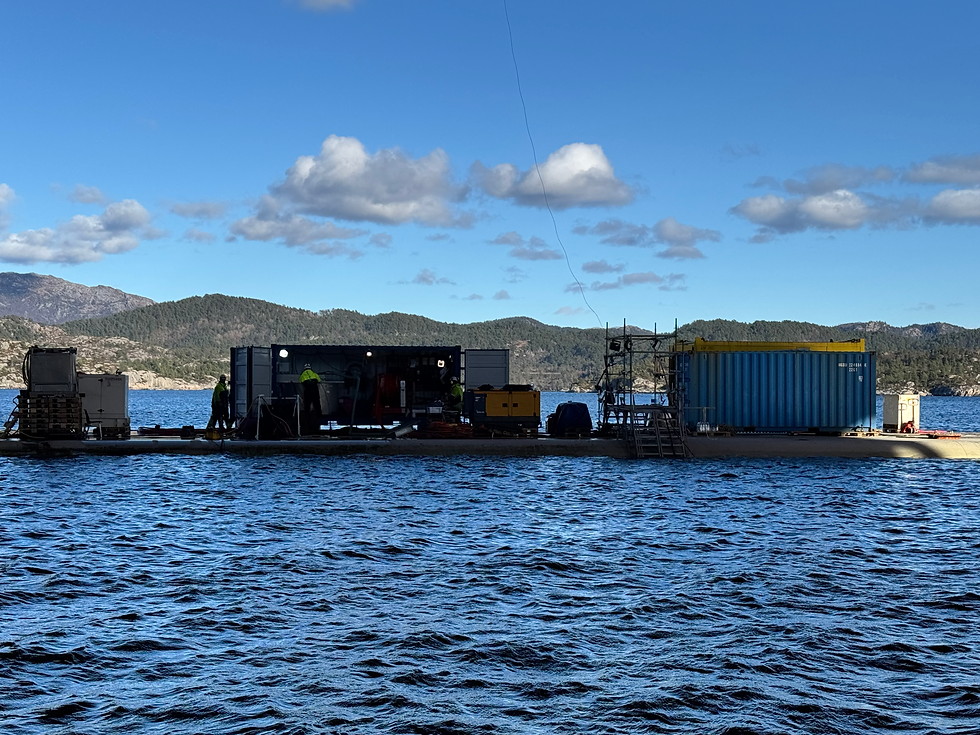 Utstyr på flåte ved rigg