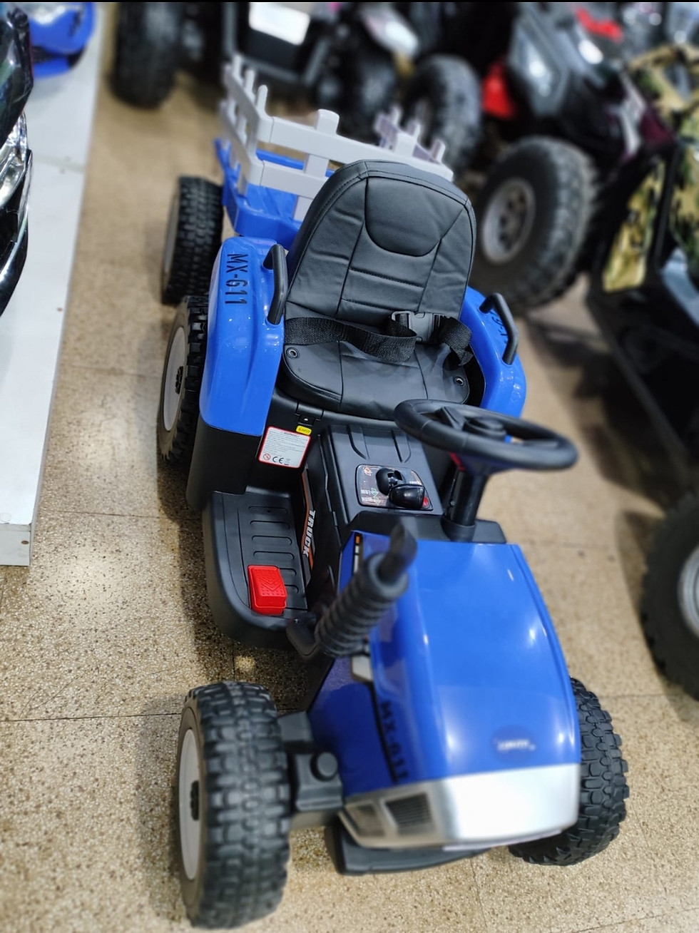 Miniatura: Trator 12v linha intermediária 