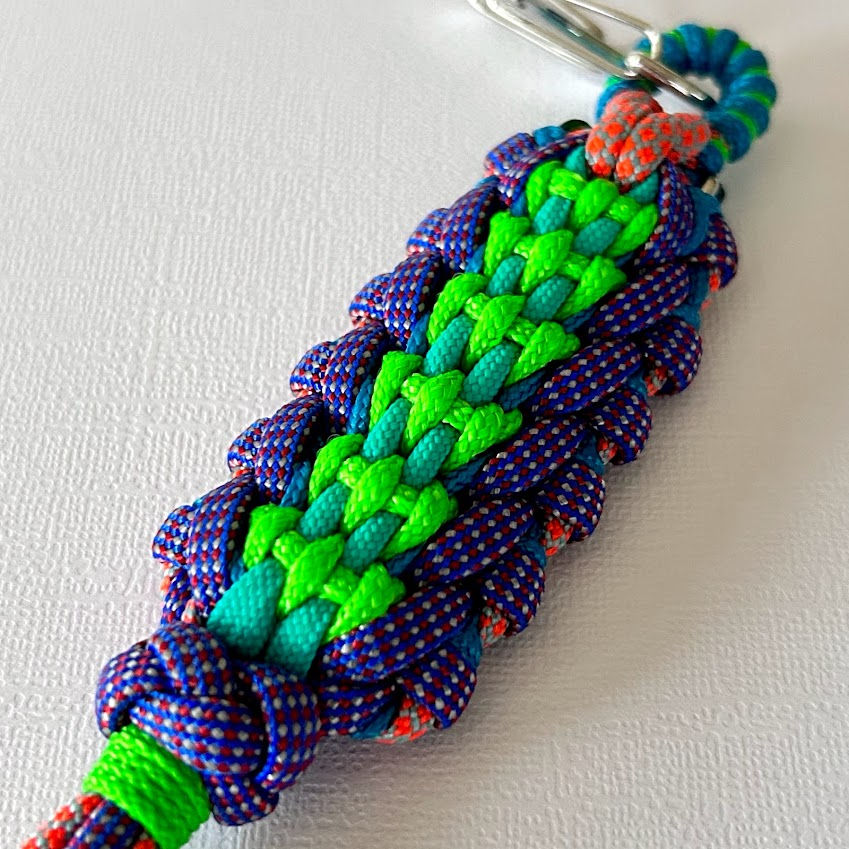 Thumbnail: 'Venus' Premium Paracord Key Fob/Zipper Pull