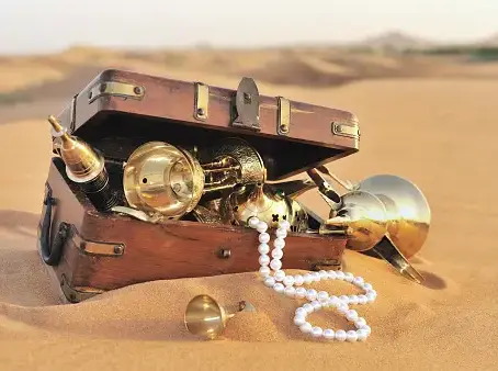 TREASURE HUNT