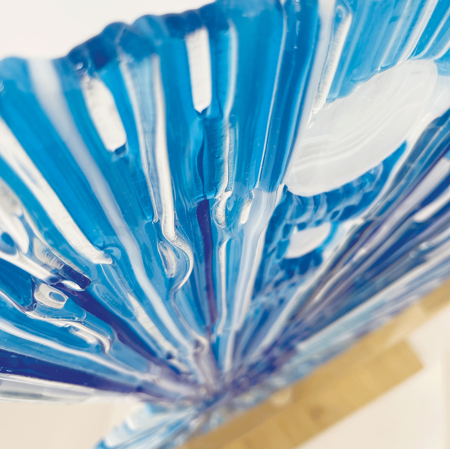 M&DGlass_Nautilus3.gif