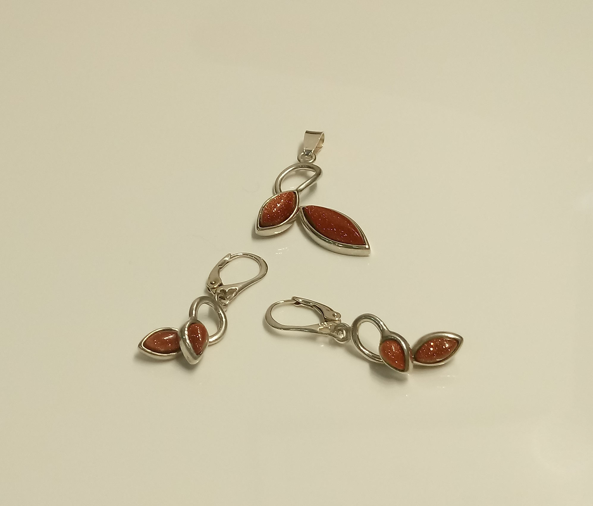 Srebrny komplet piasek pustyni