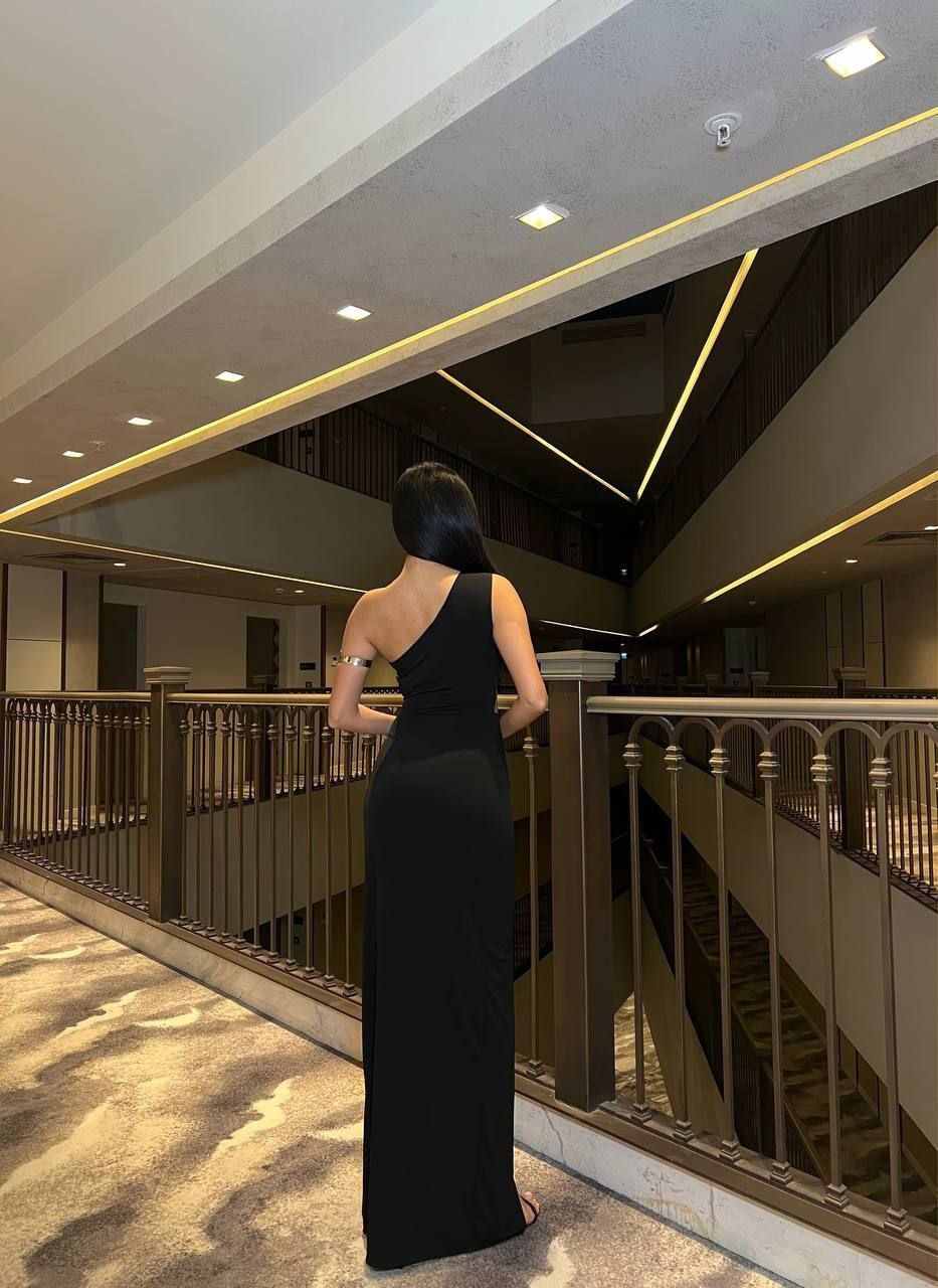 Thumbnail: One shoulder Cutout Maxi 