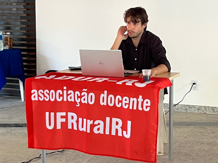 Maria da Conceição Tavares é tema de aula pública em atividade de greve da ADUR