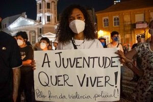 Violência policial interrompe o futuro de jovens das comunidades e expõe a falta de políticas públicas de segurança