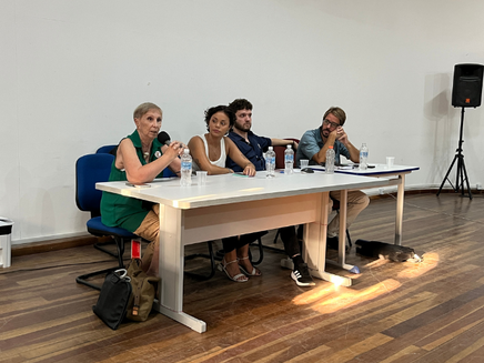 Professora Luciana Nóbrega participa de evento sobre 60 anos do golpe de 1964 representando a ADUR