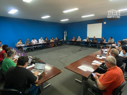 ADUR participa do Consu e informa a categoria sobre negociação com o governo e sobre contraproposta do ANDES