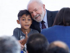 Governo Lula entrega R$ 16 milhões em prêmios para governos, escolas e alunos com bons resultados