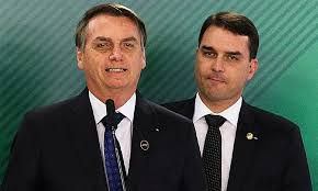 Bolsonaro Sugeriu Falar com Fisco para Blindar Flávio por “Rachadinha”