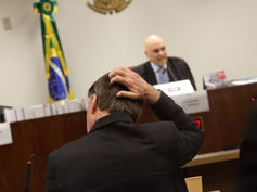 Bolsonaro tem até esta 4ª para entregar alegações finais ao STF.