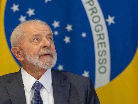 Lula retorna do Chile com acordos bilionários assinados